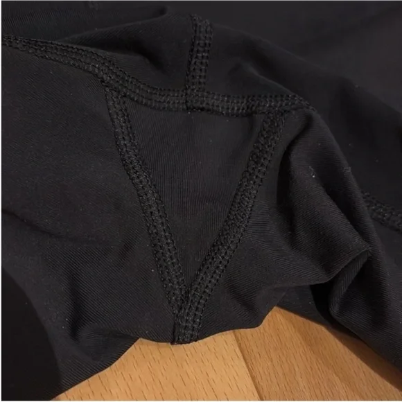 Lululemon Active Blue Jacket & Black 21“ Run Inspire Capri Crop Legging - size 8 - Picture 5 of 16